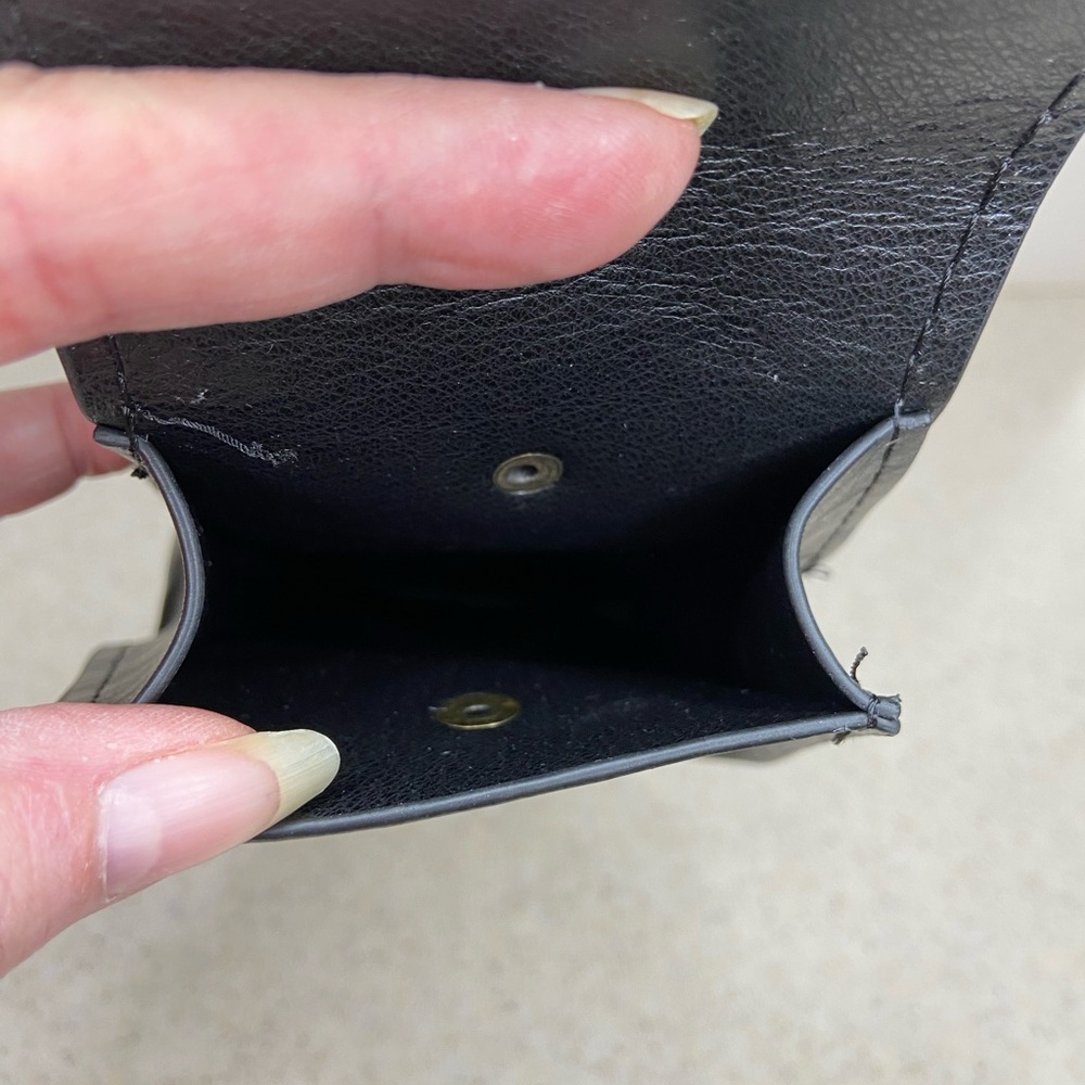 Black belt pouch embossed wolf - Picture 6 of 9